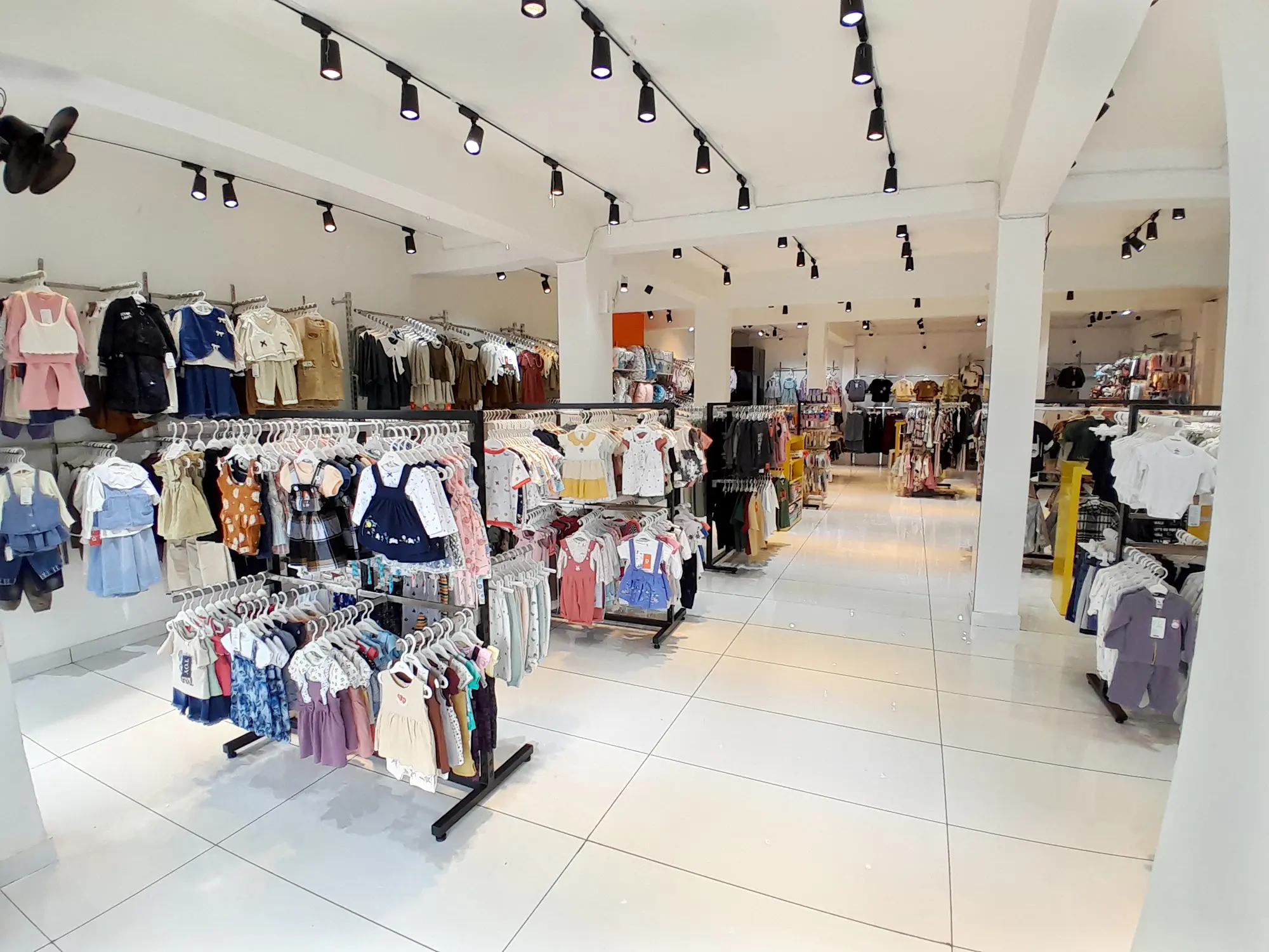 Pattambi_ Store Photos02